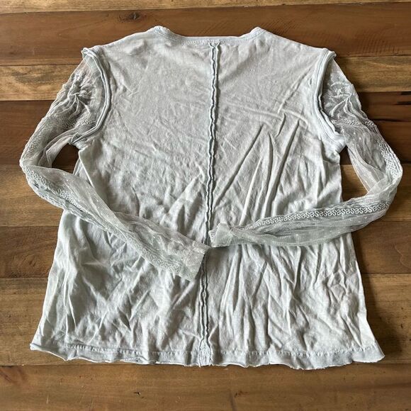 Free People Gray Green Boho Burnout Long Sleeve Top with Lace Sleeves - size X - Picture 6 of 7
